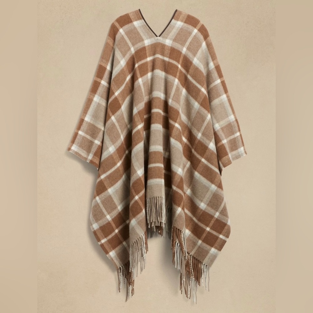 Banana Republic Wool Poncho Bayo 100% wool